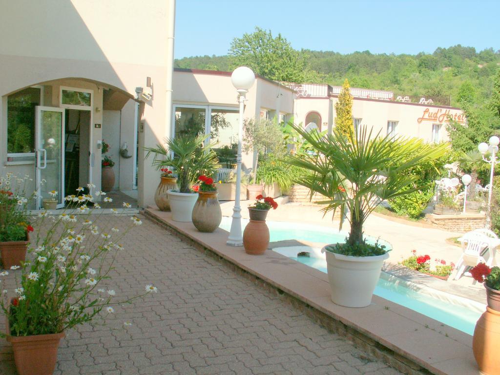 Lud'Hotel Savigny-les-Beaune Exterior photo