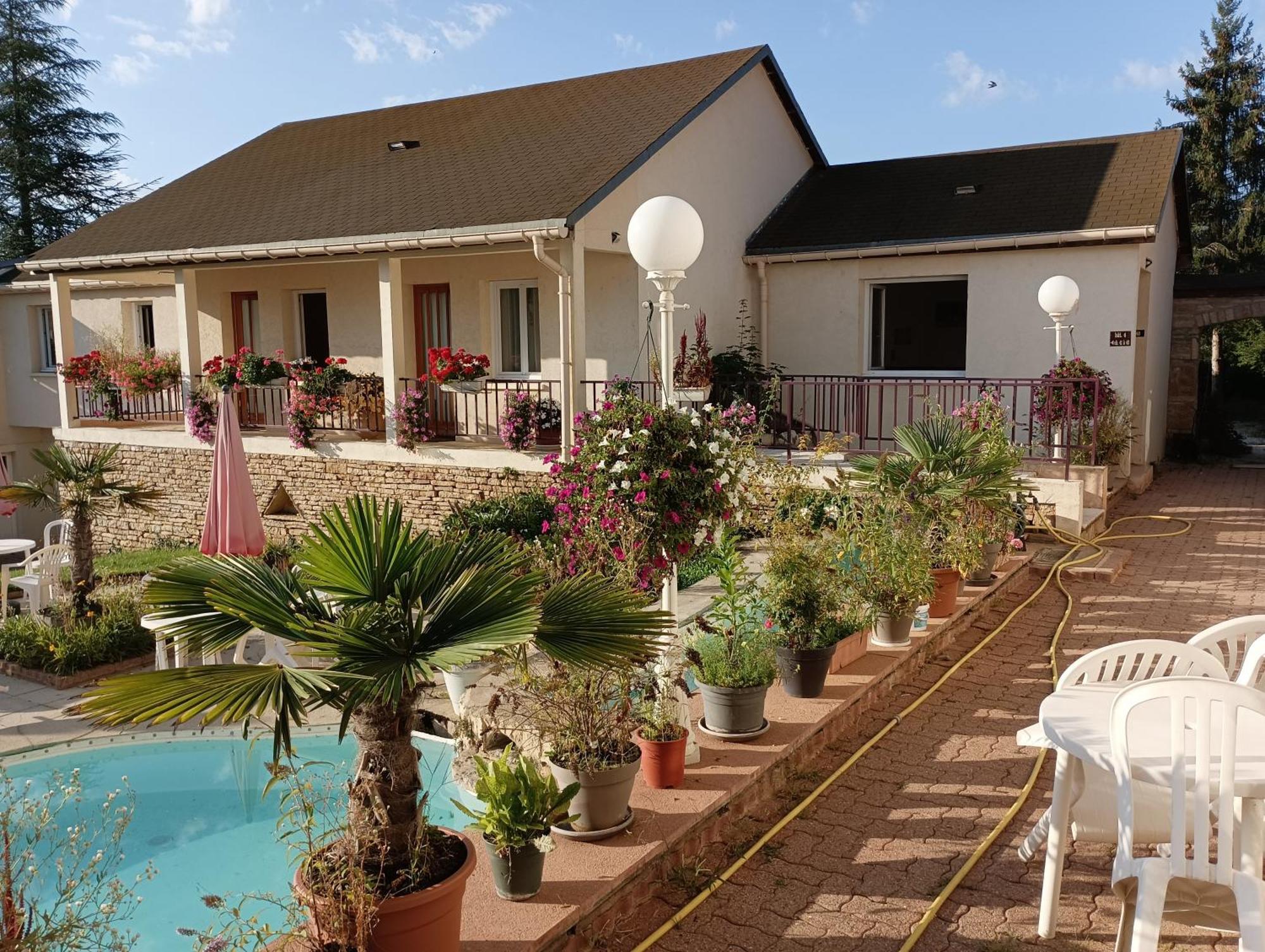 Lud'Hotel Savigny-les-Beaune Exterior photo